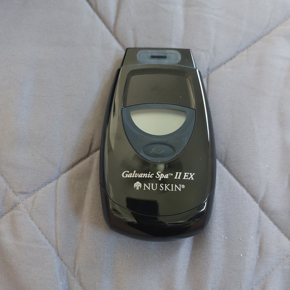 Nu Skin Galvanic Facial Device + 4 Attachments | Like New!